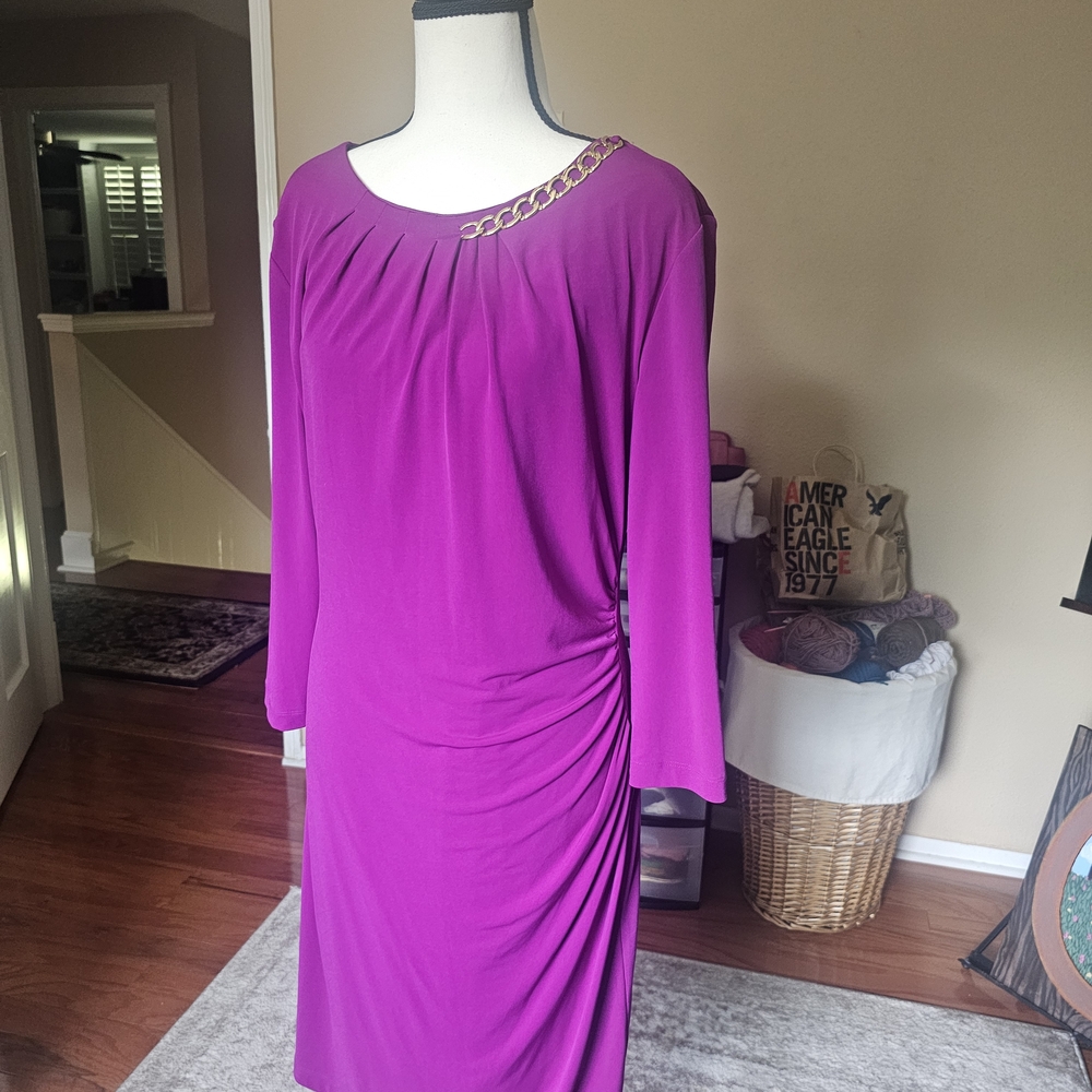 Elegant Magenta Chain-Detail Dress